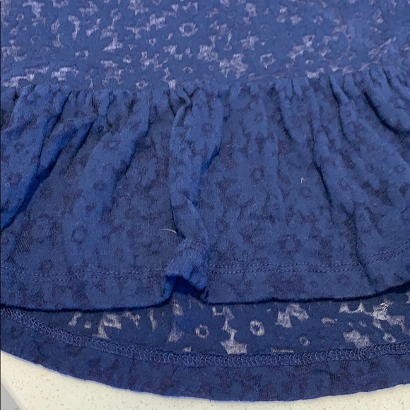 Duo of Gap tees - Picture 3 of 4